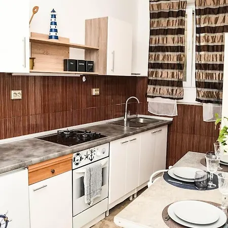 شقة Apartman Aria *